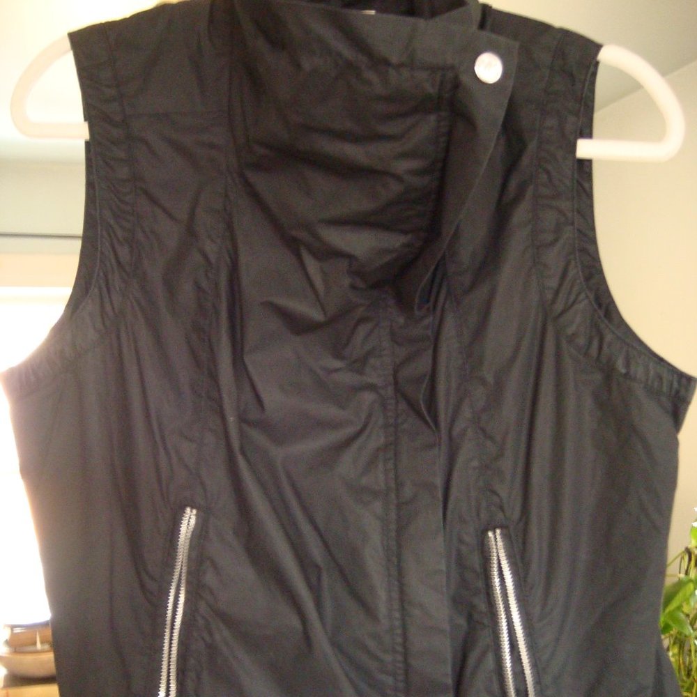 Michael Michael Kors Black Zippered Vest Women's Large